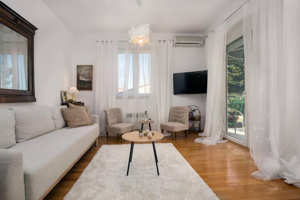 Apartamento Duplex + Garage Rovinj Exterior foto