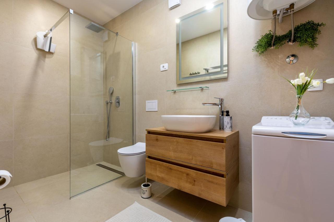 Apartamento Duplex + Garage Rovinj Exterior foto