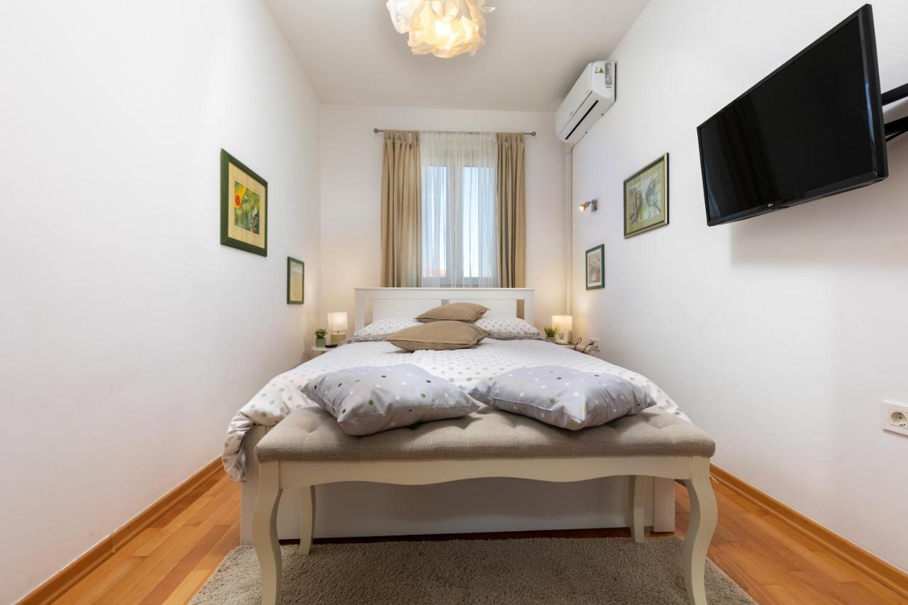 Apartamento Duplex + Garage Rovinj Exterior foto