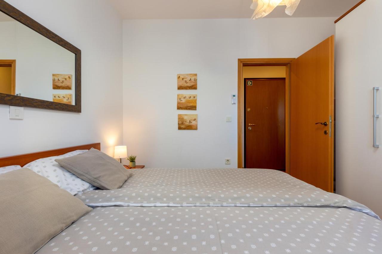 Apartamento Duplex + Garage Rovinj Exterior foto